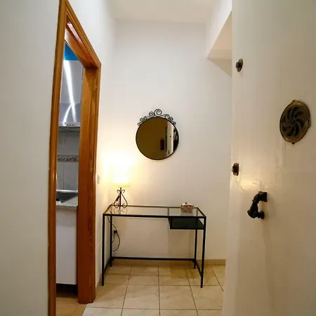 Victoria De Alba House