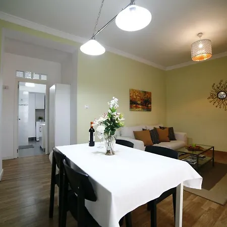 Apartment Victoria De Alba House